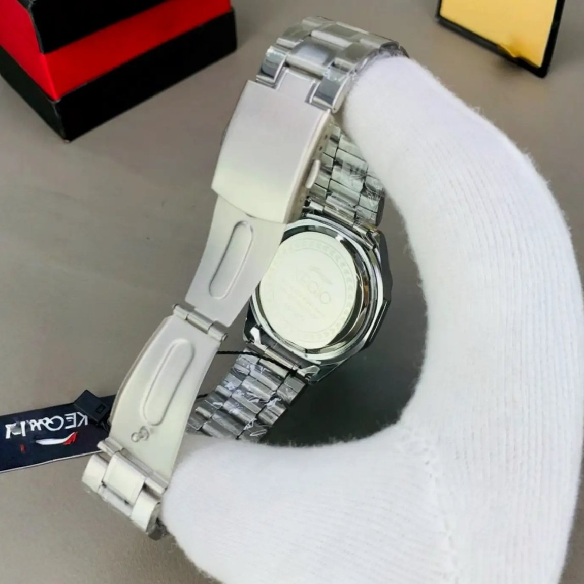 KECIO Luxury Automotive Rim Dial Men's Watch Set - 4 Colors: Silver, Yellow, Red, Black with Stainless Steel Chain & Premium Gift Box